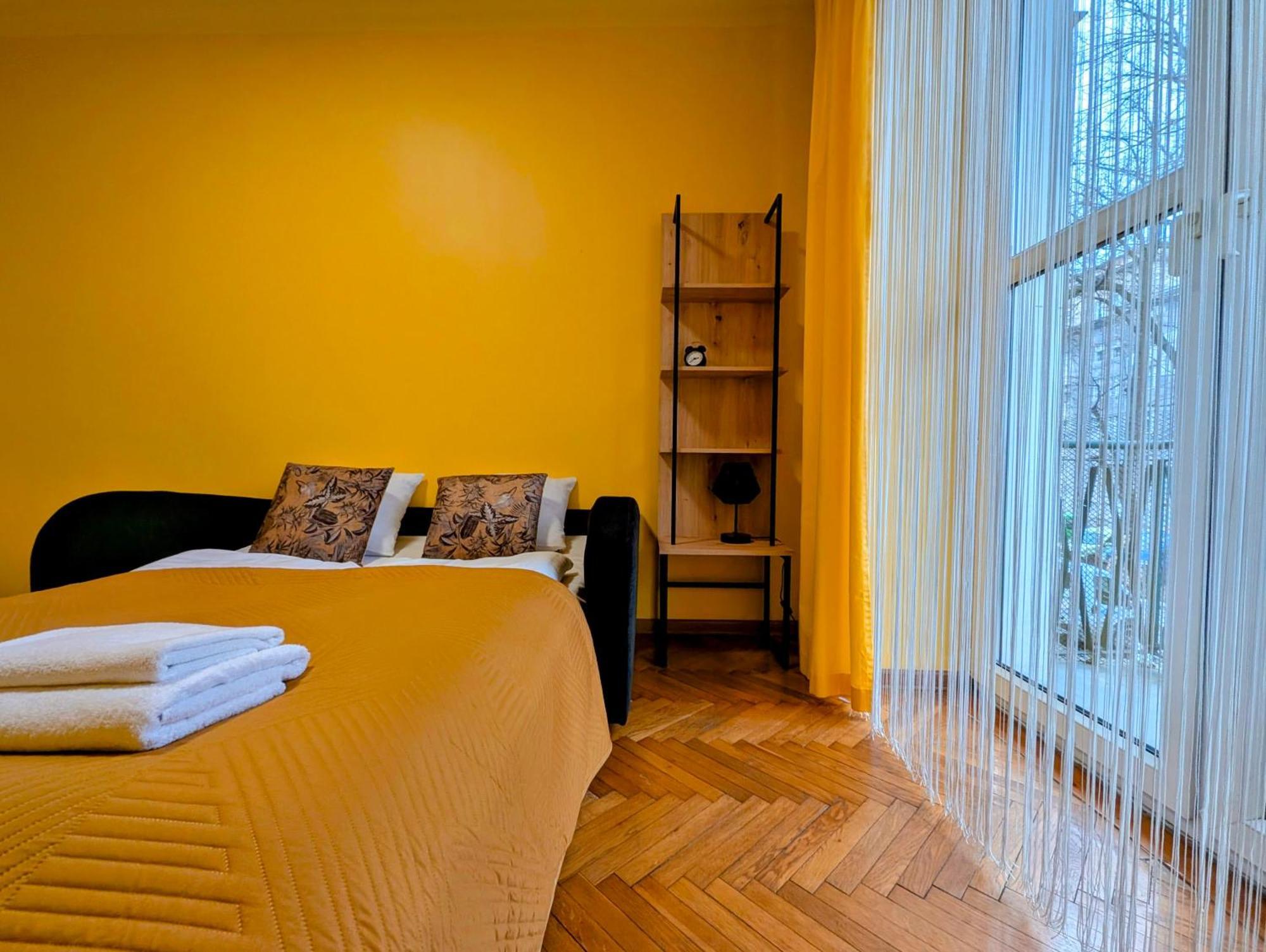 Humberta 2 By Homeprime Apartment