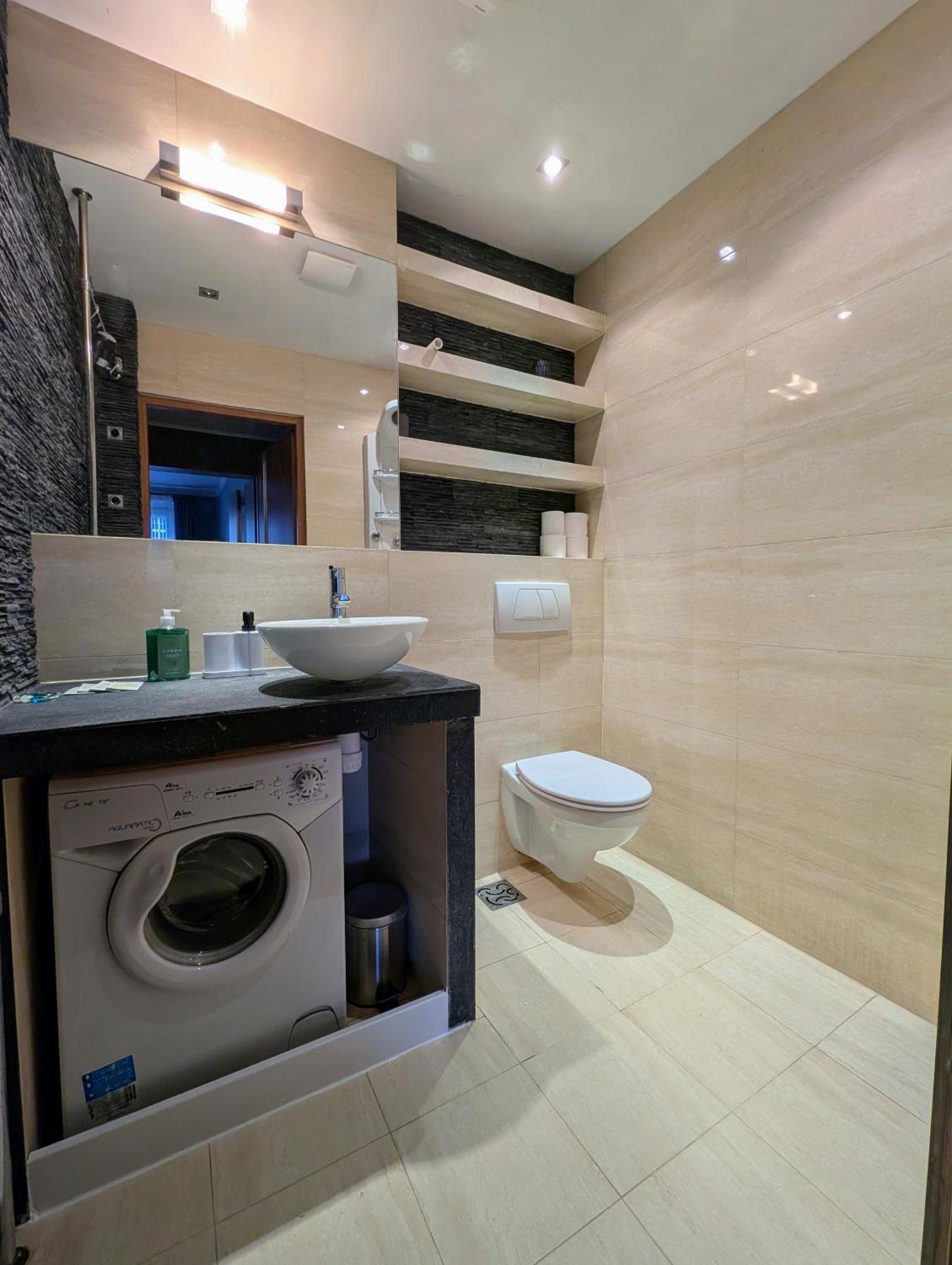 Humberta 2 By Homeprime Apartment *